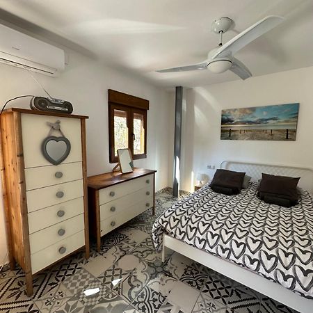 Precioso Apartamento Con A/A En Ruzafa Con Terracita Privada Y Acceso A Un Jardin, Para 2-3 Personas Валенсия Екстериор снимка
